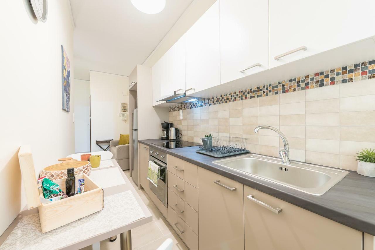 Stylish Kerameikos Apartment By Cloudkeys เอเธนส์ ภายนอก รูปภาพ